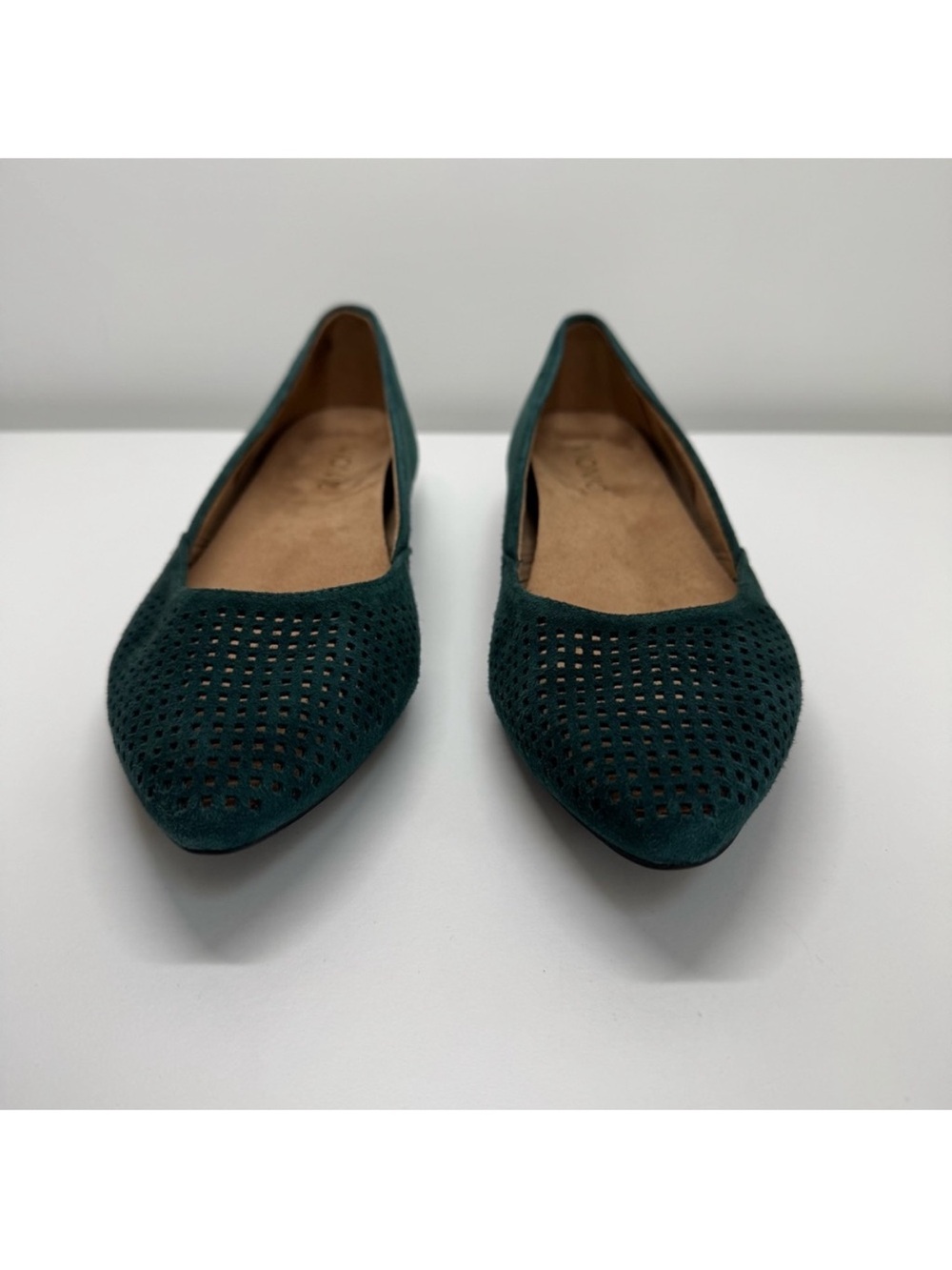 ๐ช Vionic Navy Orthopedic Posey comfort Arch Support Walking Career Flats 10 - Picture 4 of 5
